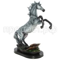 конь в яблоках